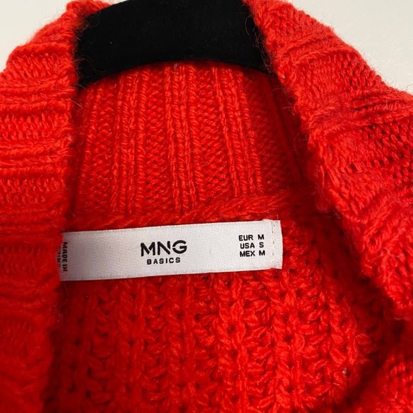 Red Sweater MNG Basics - Picture 5 of 6